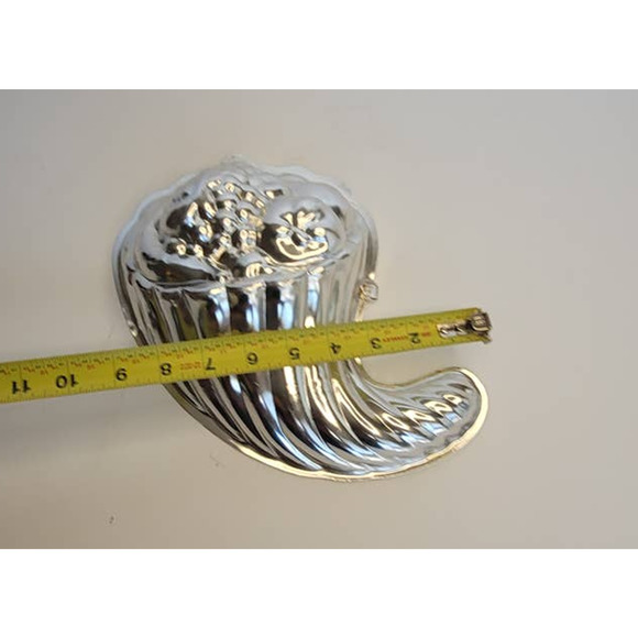 Vintage Copper Jello Mold Cornucopia - Picture 3 of 7